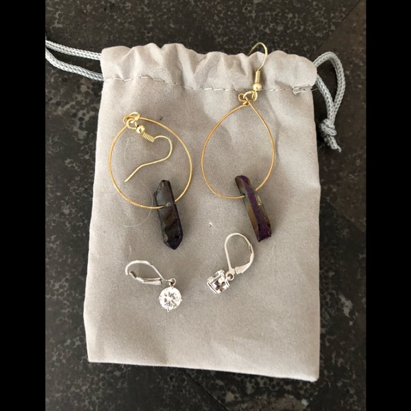 Jewelry - Two beautiful sets of earring / stone / diamond